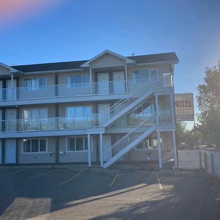 Raccoon Lodge Motel Sylvan Lake Bagian luar foto